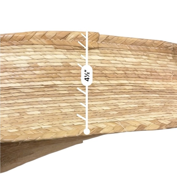 Woven tote handheld minimalist light straw color summer beach carry all - Picture 5 of 7